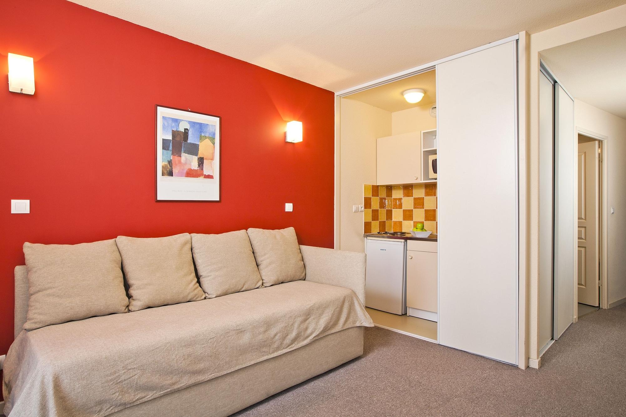 Cerise Valence Aparthotel Valence  Exteriör bild
