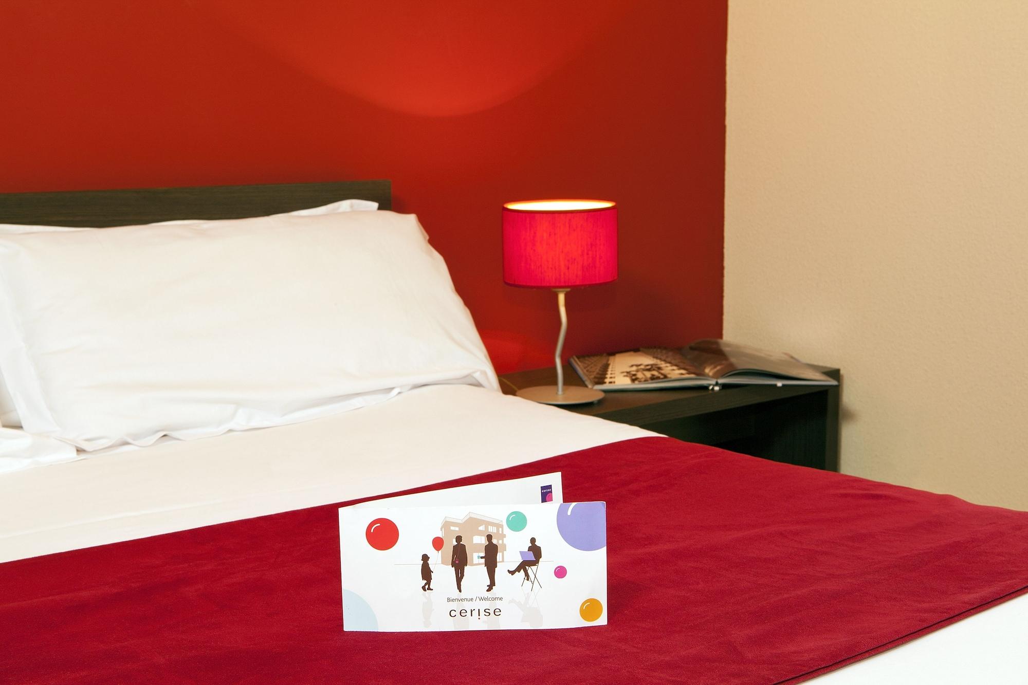 Cerise Valence Aparthotel Valence  Exteriör bild